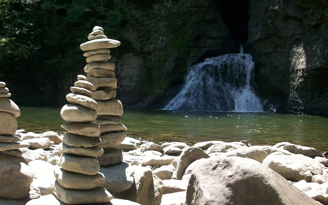 Video: Rock Balancer