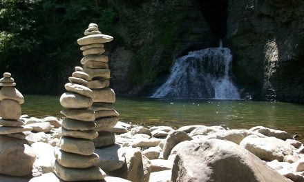 Video: Rock Balancer