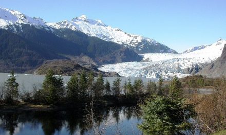 Alaska Residents Face Sudden Flood Surges at Mendenhall Glacier