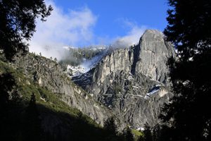 Yosemite mountains by Candice Andrews