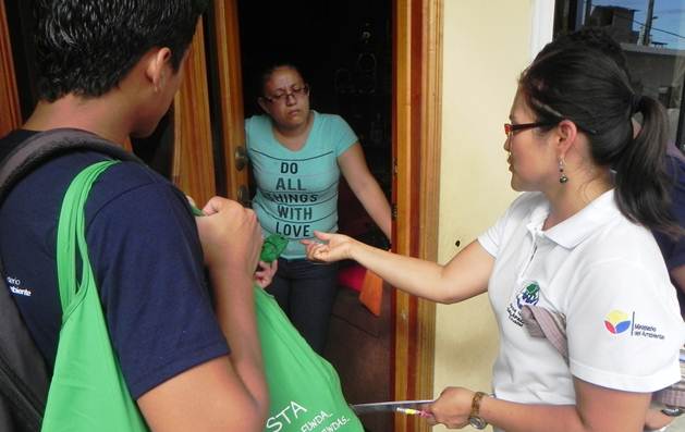 galapagos national park bans plastic bags.