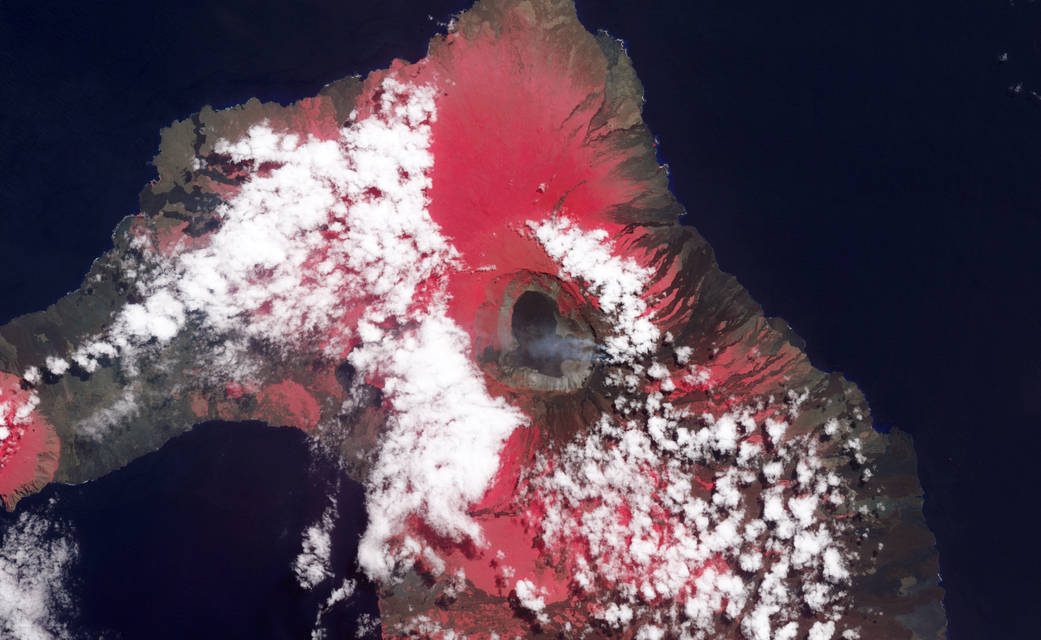 Photo of the Day: Staring Down the Barrel of an Active Volcano from Space