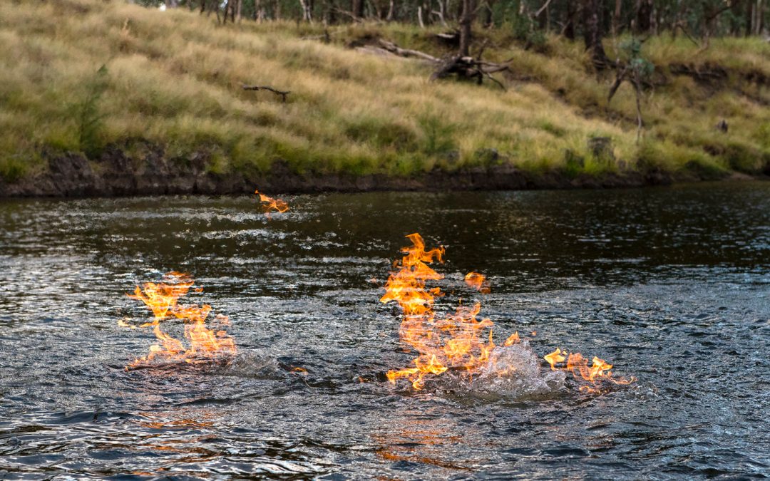 Video: River Set on Fire in an Area with Fracking
