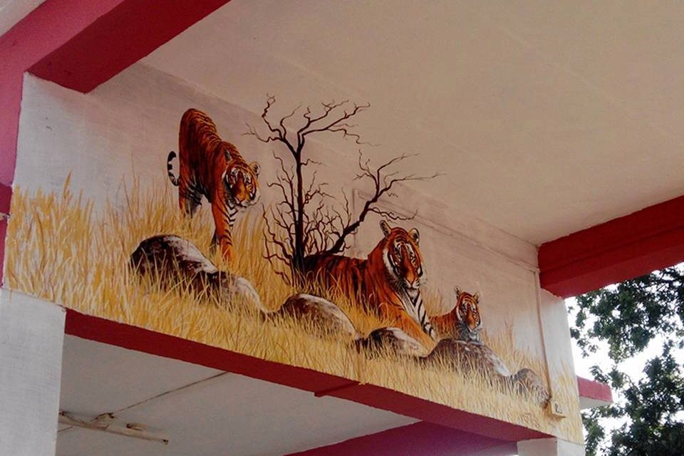 Tigers and Jungle Scenes Decorate Indian Train Station to Inspire Conservation