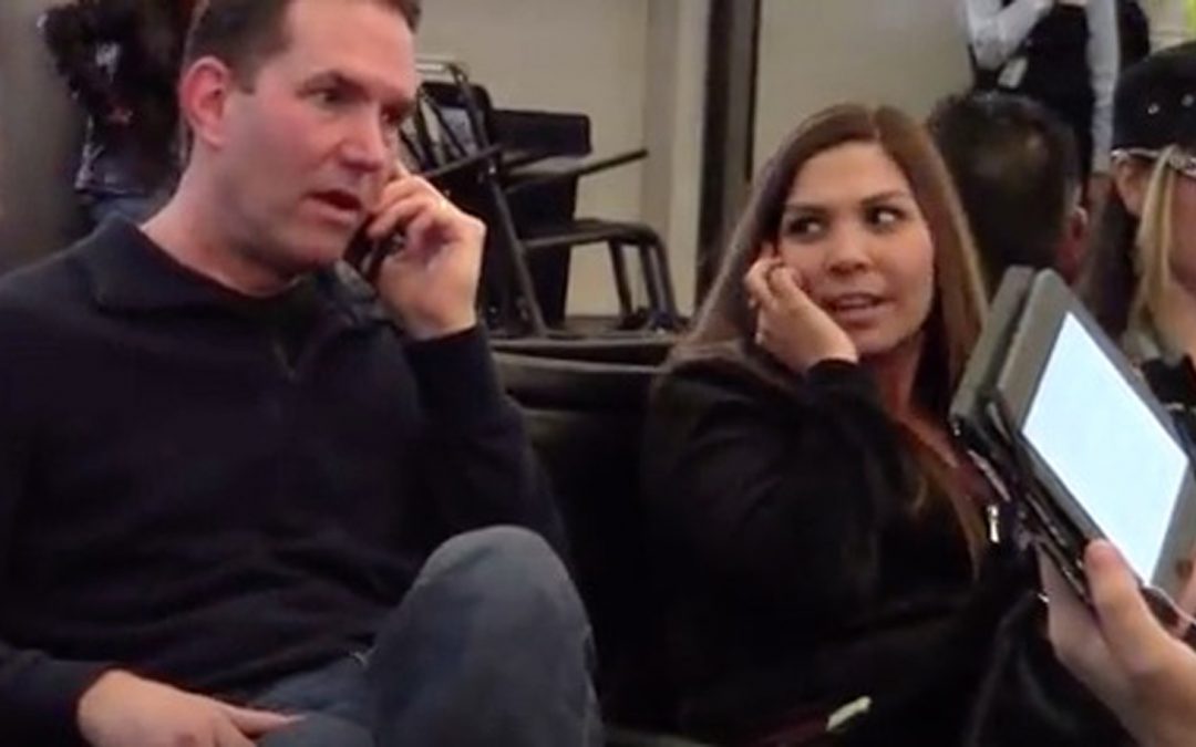 Video: A Traveler’s Crafty Revenge on Loud Cell Phone Users
