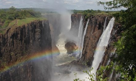 Traveling to Victoria Falls—5 Facts to Know Before You Go    