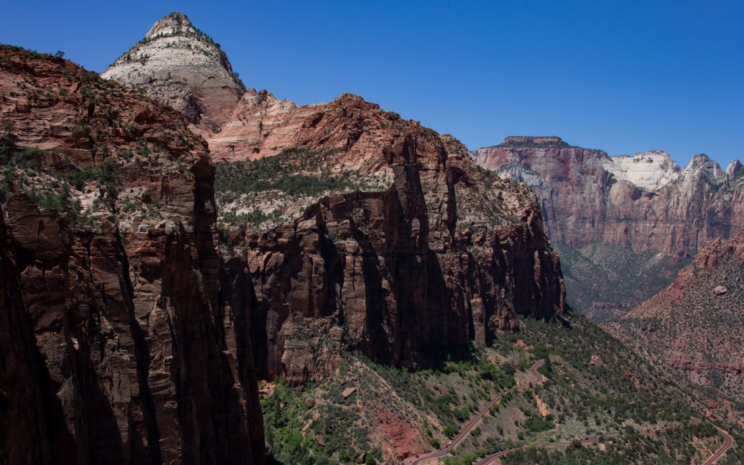 Utah’s Canyons: Structures, Spectacles and Straight-Up Lands