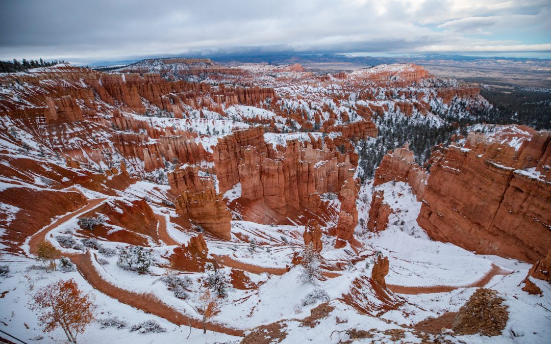 Highlights of Bryce Canyon: Helicopters, Historic Lodges and Hoodoos