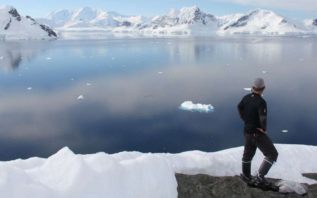 6 Must-Pack Items to Take on an Arctic Adventure