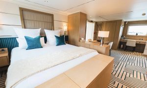 Hanse Explorer Yacht luxury deck lounge