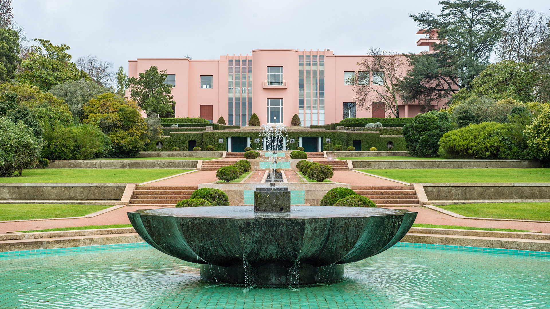 Public villa garden park walkway footpath fountain pool water view, Serralves